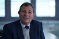 Geld her oder Daten weg! - Wie Hacker die Wirtschaft erpressen – Michael George, Leiter des Cyber-Allianz-Zentrums Bayern, und sein Team beraten betroffene Unternehmen.