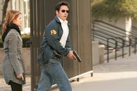 Numb3rs - Die Logik des Verbrechens – Don (Rob Morrow, r.) und Terry (Sabrina Lloyd, l.) versuchen den Heckenschützen zu stoppen ...