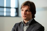 Tatort – Nach außen cool, ist Dr. Christoph Rubner (Mišel Matičević) in Wahrheit überfordert vom Konkurrenzdruck im Institut für Pflanzenforschung.