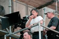 CineKino – Nach 40 Jahren im Exil feiert Roman Polanski mit seinem 16. Spielfilm „Der Pianist“ sein filmisches Wiedersehen in seinem Heimatland.