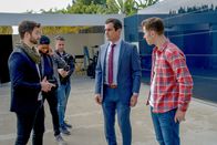 Modern Family – v.r.), Luke Dunphy (Nolan Gould, r.)