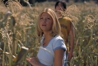 Jeepers Creepers 2 – Minxie Hayes (Nicki Aycox) hatte mit ihren High-School-Freunden eine Buspanne als sich der Creeper ihnen in den Weg stellt.