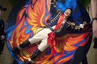 Community – Die Lerngruppe wurde des Colleges verwiesen und Chang (Ken Jeong, l.) ist endlich an der Macht ...