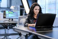 MacGyver – Riley Davis (Tristin Mays)