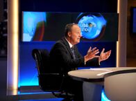 phoenix satire – Moderator der "heute show": Oliver Welke.
