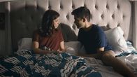 Trash Fire – Angela Trimbur als Isabel und Adrian Grenier als Owen