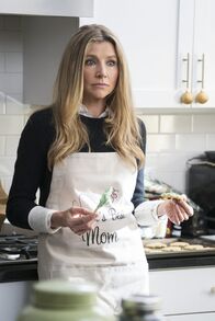 Speechless – Melanie (Sarah Chalke)