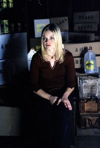 Malcolm mittendrin – Nicki (Reagan Dale Neis) überlegt hin und her, ob sie sich von ihrem Freund Malcolm trennen soll oder nicht.