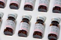 Heilende Drogen – LSD ist dafür bekannt, Abwehrmechanismen der Psyche zu reduzieren, und kann so als Türöffner zu tief verborgenen Traumata fungieren.