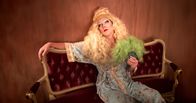 The Persian Version – Der Schauspieler Maximilian (Tom Byrne) zeugt bei einem One-Night-Stand mit Leila auf einer Kostümparty unbeabsichtigt ein Kind mit ihr, erweist sich daraufhin aber als engagierter Vater in spe.