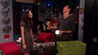 iCarly – Carly Shay (Miranda Cosgrove), Griffin (Drew Roy)