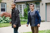 Red Dawn – Robert (Josh Hutcherson) and Connor Cruise in Red Dawn (2012).