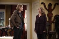 Last Man Standing – Christoph Sanders (Kyle Anderson), Nancy Travis (Vanessa Baxter).