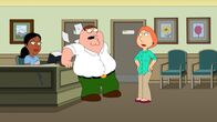Family Guy – Als durch Lois' (r.) Telefonstreich Peters (M.) Vergangenheit als Samenspender zutage kommt, ist Lois zunächst schockiert, überredet ihn dann jedoch, seinen Spenderkindern die Kontaktaufnahme zu erlauben ...