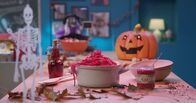 Moppi und der Leckerladen – Es gibt eine Gruselparty im Leckerladen.