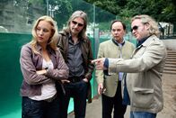 SOKO Donau – (v.li.) Lilian Klebow (Penny Lanz), Stefan Jürgens (Carl Ribarski), Johann Adam Oest (Curt Liebig), Gregor Seberg (Helmuth Nowak).