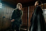 Outlander – Im Angesicht des Peinigers: Ed Speleers als Stephen Bonnet, Sophie Skelton als Brianna Randall Fraser