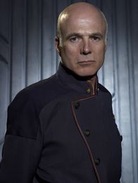 Battlestar Galactica – Battlestar Galactica (2005)