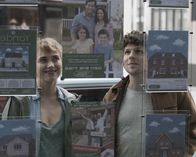 Vivarium – Gemma (Imogen Poots, l.); Tom (Jesse Eisenberg, r.)