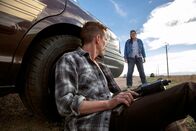 Cop Car – Sheriff Kretzer (Kevin Bacon), Bev (Camryn Manheim)