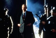 Lock up – Warden Drumgoole (Donald Sutherland, M.)