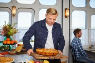 Jamie & Jimmy's Food Fight Club – Rob Beckett.