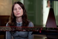 Stoker – Als ihr Vater scheinbar bei einem Autounfall ums Leben kommt, verändert sich das Leben der 18-jährigen India Stoker (Mia Wasikowska) dramatisch und ohne Hoffnung auf ein Happy End ...