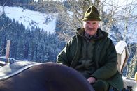 Hoagascht – Kutschenfahrer Josef Stoeckler auf seiner Kutsche