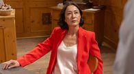 Sturm der Liebe – Sophia (Krista Birkner) testet, wie weit Christoph geht, indem sie ihm ein eindeutiges Angebot macht.