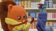 Beccas Bande - Mit Mut wird alles gut! – Proviant bei Schneesturm-Warnung: Emil und Pedro finden nur eine einzige Eichel.