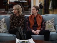 Last Man Standing – Mandy Baxter (Molly McCook, l.); Kyle Anderson (Christoph Sanders, r.)