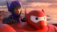 Baymax - Riesiges Robowabohu – L-R: Hiro Hamada, Baymax.