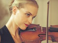 Bloch – 15 Uhr im Ersten. Nina Hoss ist Lilly.