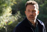Montagskino im ZDF: Tiefe Wasser – Vic (Ben Affleck) gerät in Gefahr, als Mörder erkannt und überführt zu werden.
