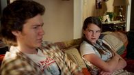 Young Sheldon – Georgie Cooper (Montana Jordan) und Missy Cooper (Raegan Revord)