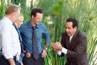 Monk – (v.li.) Ted Levine (Capt. Leland Stottlemeyer), Traylor Howard (Natalie Teeger), Jason Gray-Stanford (Lt. Randall Disher), Tony Shalhoub (Adrian Monk).
