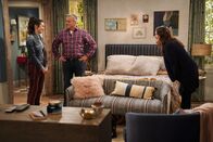 Man with a Plan – (v.l.n.r.) Kate Burns (Grace Kaufman); Adam Burns (Matt LeBlanc); Andi Burns (Liza Snyder)