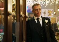 Chicago Fire – Chicago Fire Auf dem Kriegspfad - On the Warpath Staffel 4, Episode 18 Er ist der stolze Trauzeuge: David Eigenberg als Christopher Herrmann