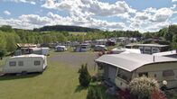 Erlebnis Hessen – Blick auf den Campingplatz von Odette und Sven Bettermann im nordhessischen Naumburg.