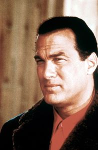 The Patriot – Steven Seagal/Szene: