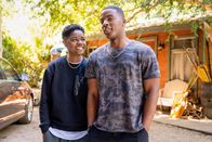 All American – Bre-Z (Tamia ‚Coop‘ Cooper), Daniel Ezra (Spencer James).