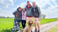 Jason und die Haustiere – Das Hundetraining bei Denise war erfolgreich: Alle Fellnasen und auch die Menschen haben etwas dabei gelernt. (Von links: Svenja Hinz, Denise Essers, Jason Giuranna, Sebastian Sehling).