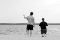 Streetphilosophy – Ein Nachmittag am See mit Paddy. So bescheuert das klingt: für Jonas das erste Treffen mit einem Kerl, der einen halben Meter kleiner ist.