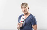 Heinzl und die VIPs – Er präsentiert Österreichs heißeste und angesagteste Events des Jahres: Österreichs bekanntester Society-Reporter Dominic Heinzl ...
