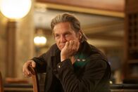 The Open Road – Nach anfänglichem Zögern erklärt sich Kyle (Jeff Bridges) bereit, seinen Sohn zur schwer erkrankten Mutter zu begleiten. Ein lange Reise auch in die Vergangenheit beginnt ...