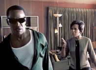 Ray – Rays (Jamie Foxx) Frau Della Bea (Kerry Washington) ist nicht länger bereit, die Drogensucht ihres Mannes zu tolerieren.
