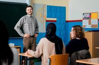 Almania – Noch glaubt Frank Stimpel (Phil Laude), gleich groß rauszukommen …