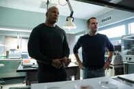 Navy CIS: L.A. – Sam Hanna (LL Cool J, l.); G. Callen (Chris O'Donnell, r.)