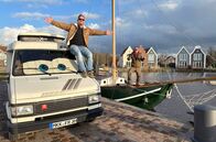 Der Camping-Check – Friso Richter (li.) und Lukas Lowack.