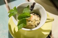 Schmatzo – Team "Lila" bereitet heute Kartoffelpüree zu.